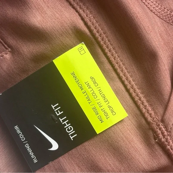 NWT Women’s Nike Dri-Fit Leggings Size M - Picture 7 of 10